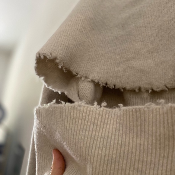 Like new 🤍 Alexander Wang pearl necklace pullover in wool L $695 - Picture 10 of 13